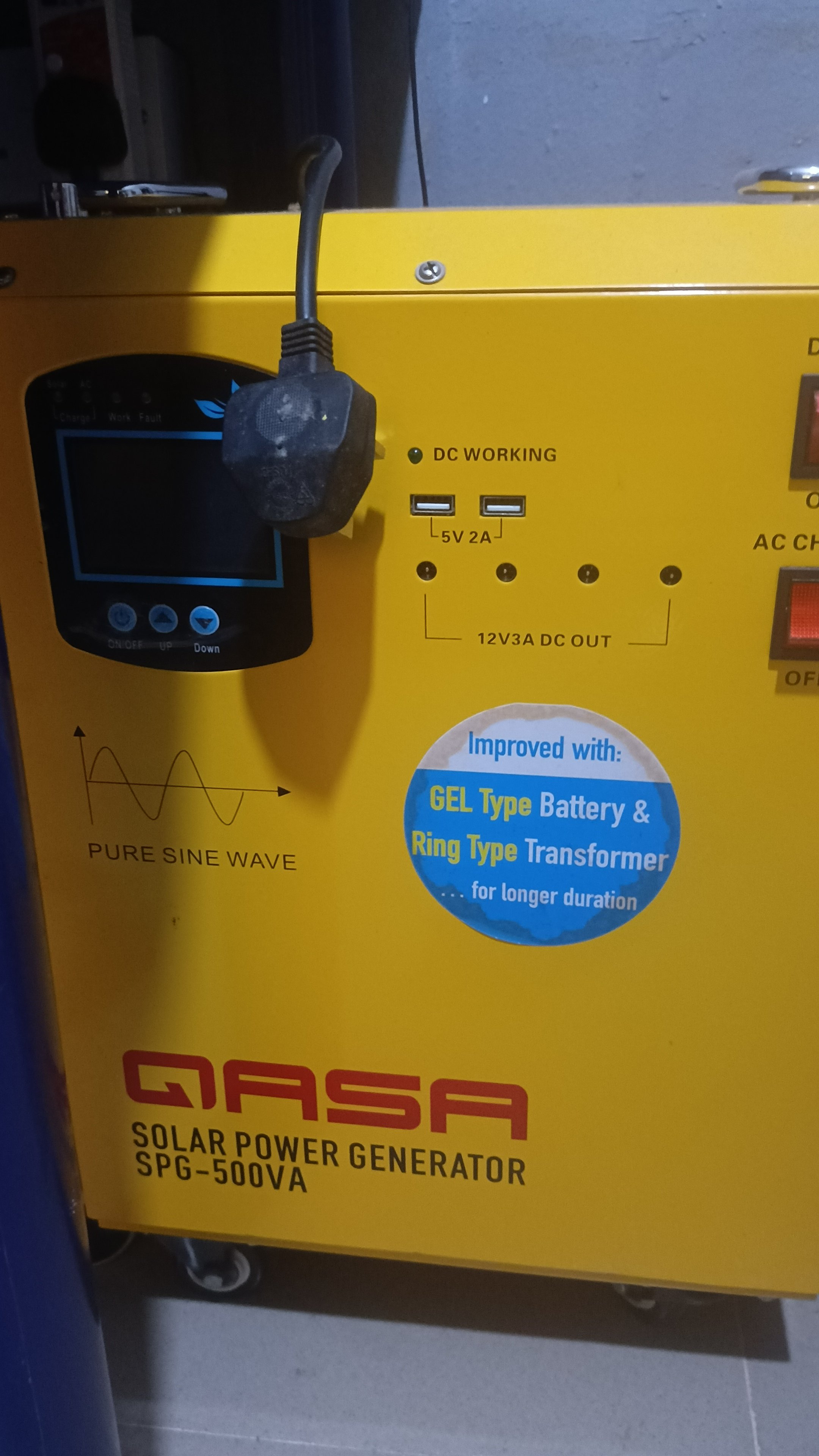 Qasa Solar Generator