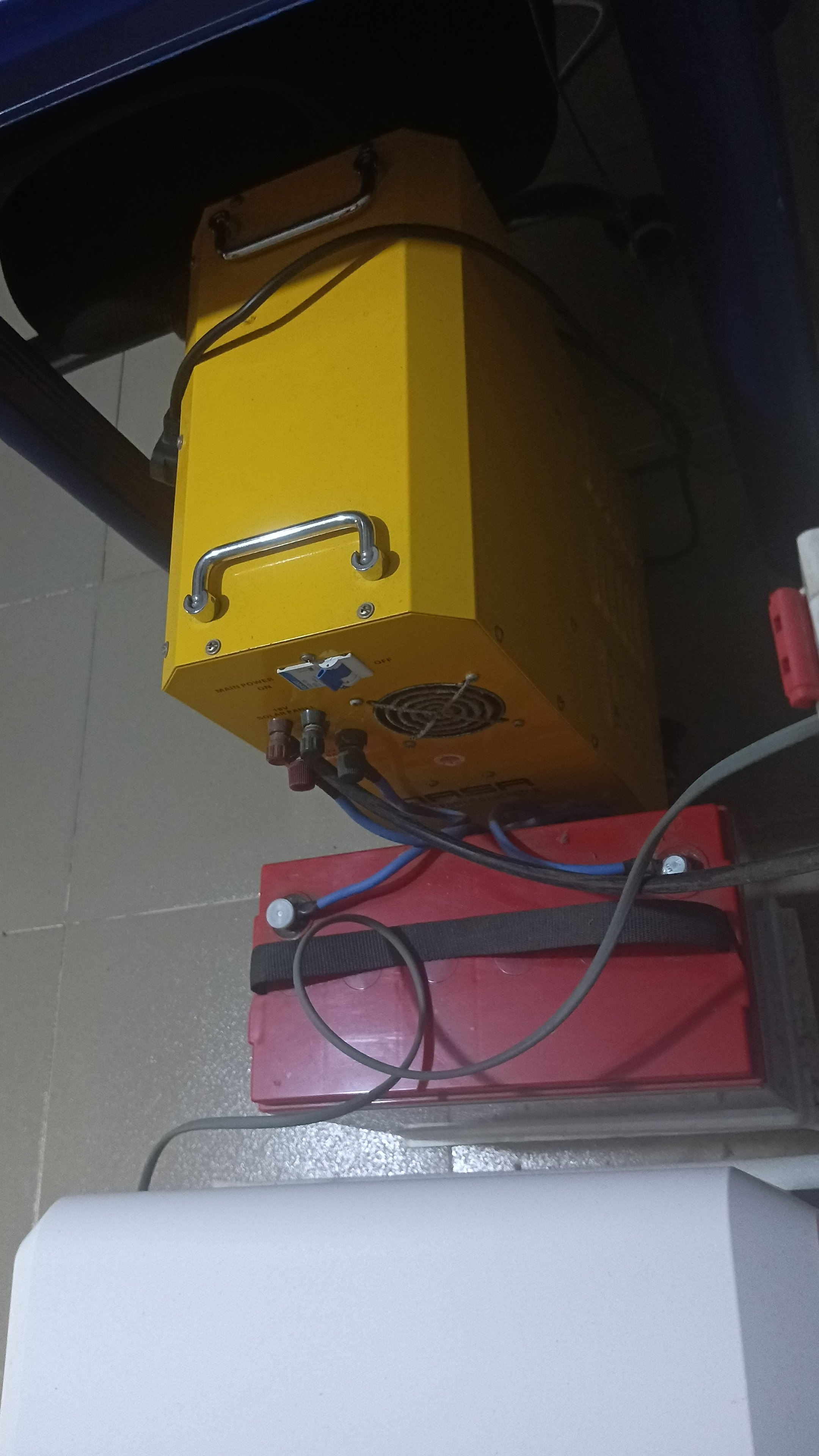 Qasa Solar Generator