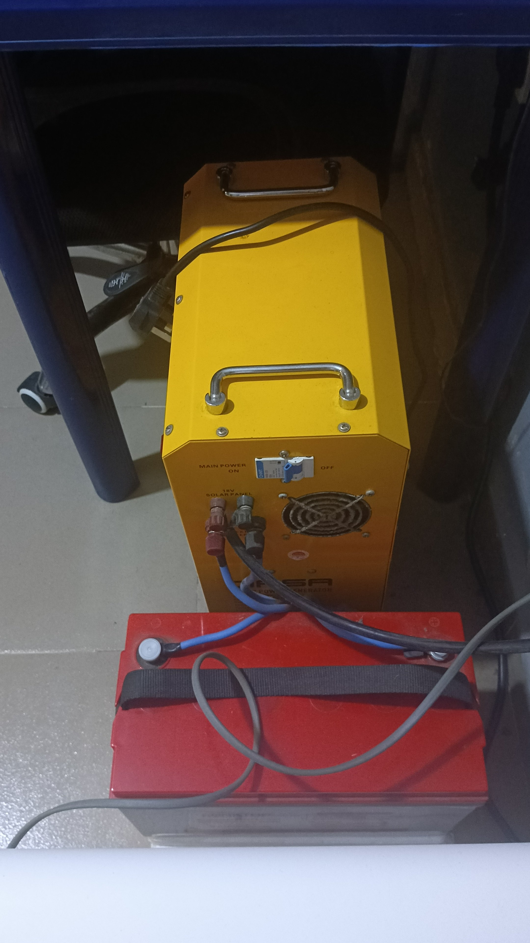 Qasa Solar Generator